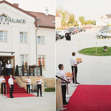Orient Palace Bielany Wrocławskie 외부 사진