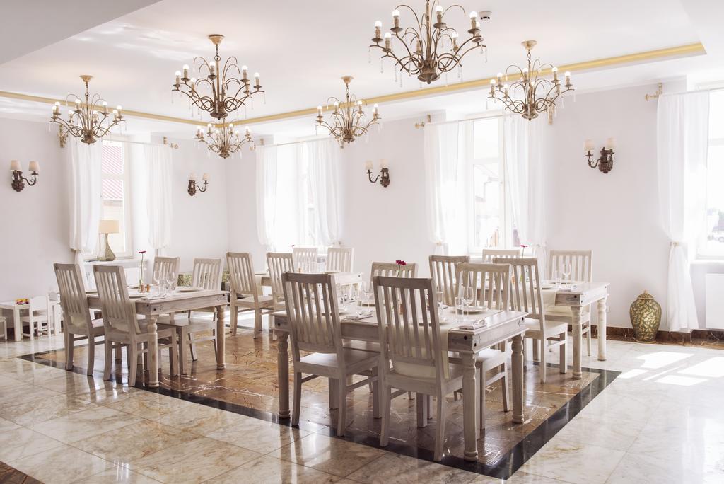 Orient Palace Bielany Wrocławskie 외부 사진