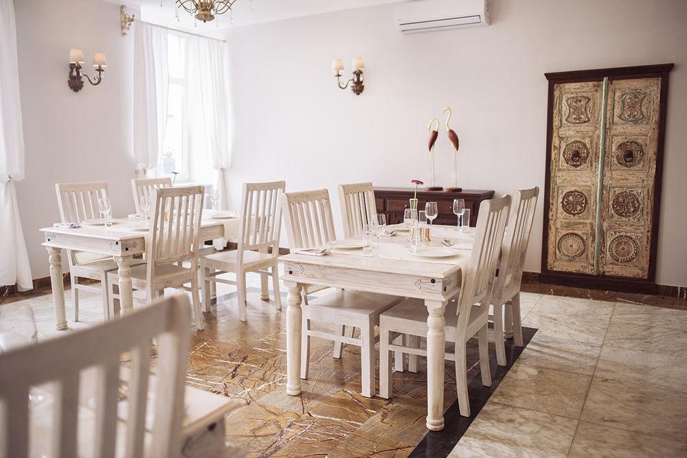 Orient Palace Bielany Wrocławskie 외부 사진