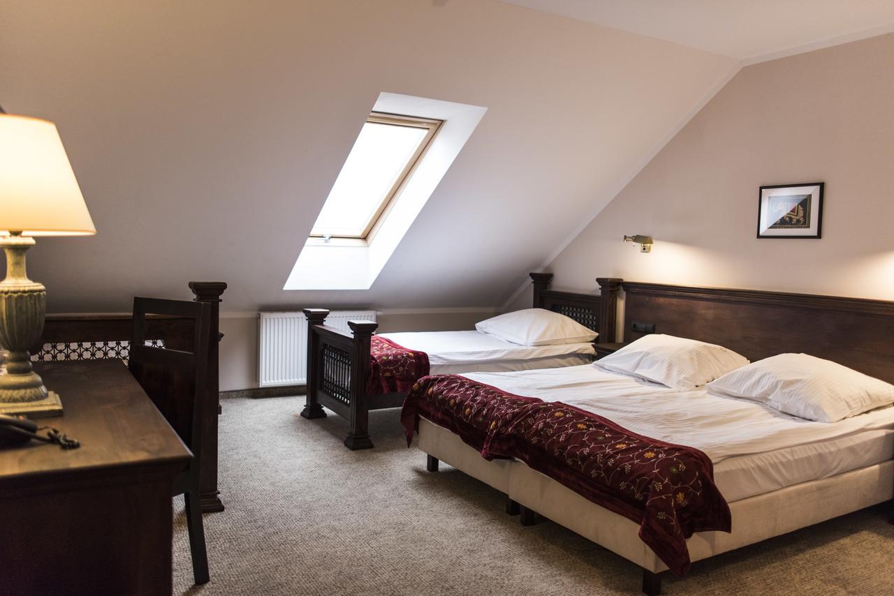Orient Palace Bielany Wrocławskie 외부 사진